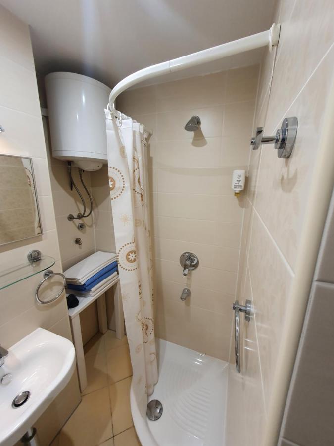 Janja Apartment Novigrad Istria Esterno foto